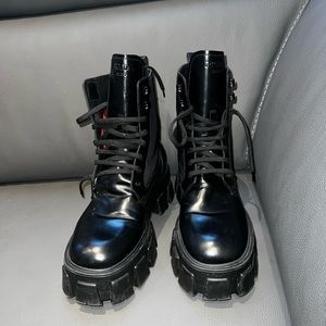 💯 Auth Prada combat boots size 10.5/ size 41